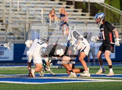 Thumbnail 3 in Mount Sinai vs. Manhasset (NYSPHSAA Quarter Finals Class B) photogallery.