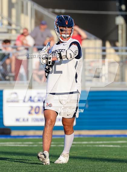 Thumbnail 3 in Mount Sinai vs. Manhasset (NYSPHSAA Quarter Finals Class B) photogallery.