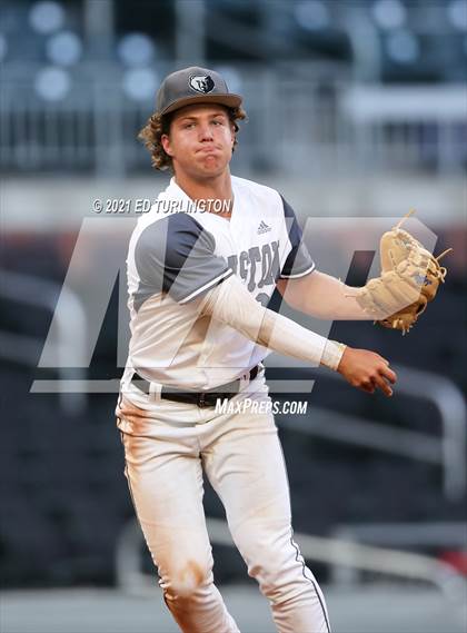 Thumbnail 3 in Houston County vs. Lassiter (GHSA 6A Championship Game 2) photogallery.