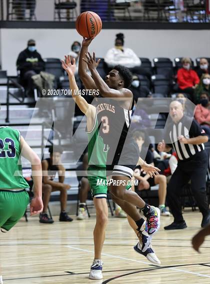 Thumbnail 3 in Legion Collegiate Academy vs. Great Falls photogallery.