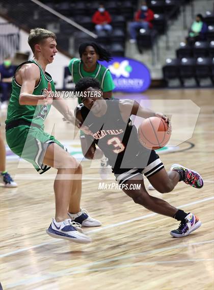 Thumbnail 2 in Legion Collegiate Academy vs. Great Falls photogallery.