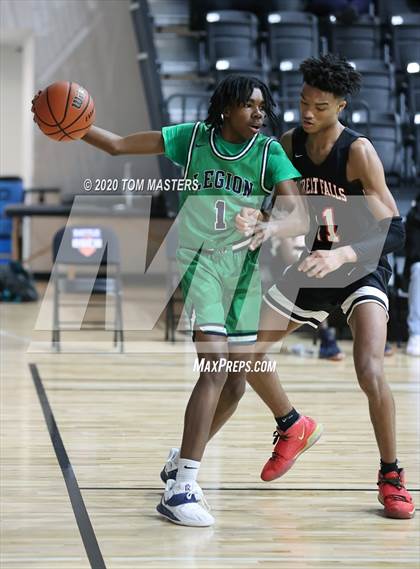 Thumbnail 2 in Legion Collegiate Academy vs. Great Falls photogallery.