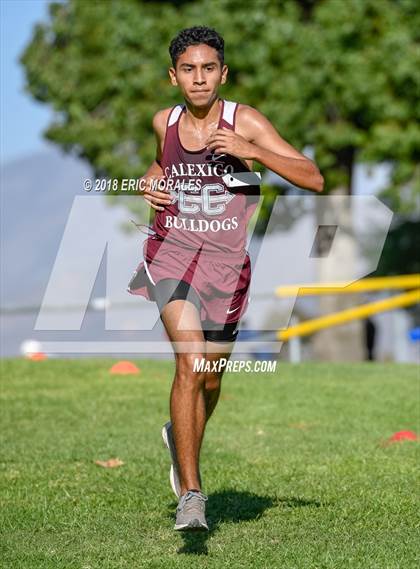 Thumbnail 2 in South Bay Invitational photogallery.