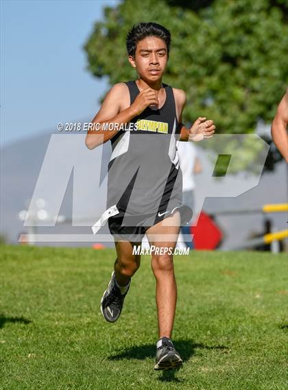 Thumbnail 1 in JV: South Bay Invitational photogallery.