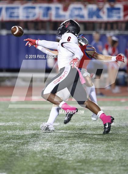 Thumbnail 2 in Westlake vs Del Valle photogallery.