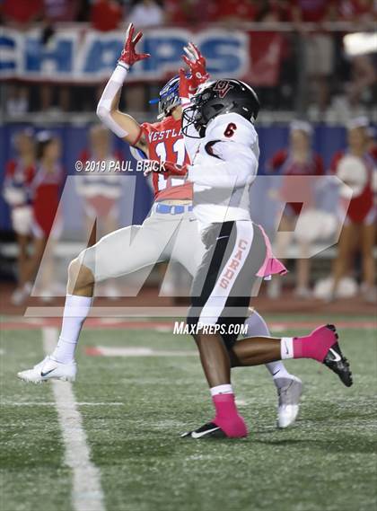Thumbnail 1 in Westlake vs Del Valle photogallery.
