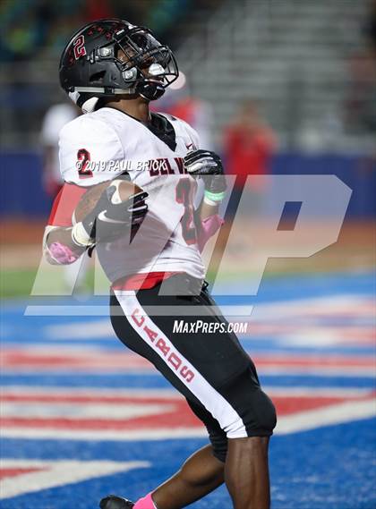 Thumbnail 2 in Westlake vs Del Valle photogallery.