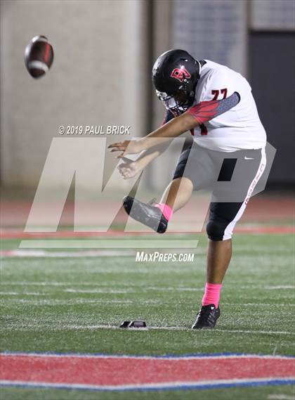 Thumbnail 2 in Westlake vs Del Valle photogallery.
