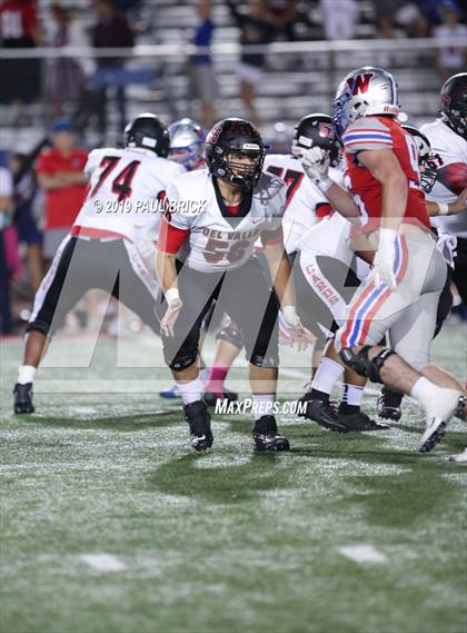 Thumbnail 2 in Westlake vs Del Valle photogallery.