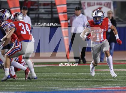Thumbnail 3 in Westlake vs Del Valle photogallery.