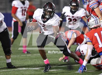 Thumbnail 1 in Westlake vs Del Valle photogallery.