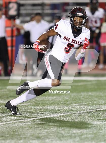 Thumbnail 3 in Westlake vs Del Valle photogallery.
