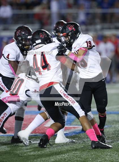 Thumbnail 1 in Westlake vs Del Valle photogallery.