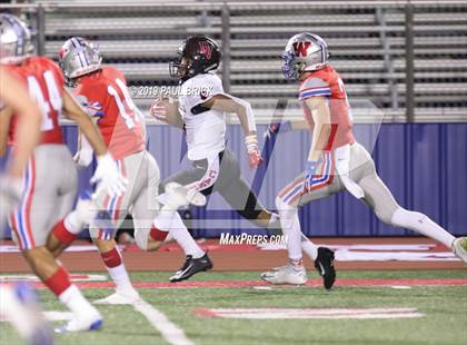 Thumbnail 2 in Westlake vs Del Valle photogallery.