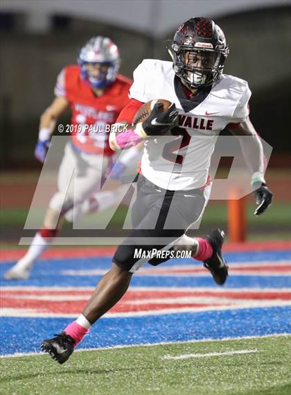 Thumbnail 1 in Westlake vs Del Valle photogallery.