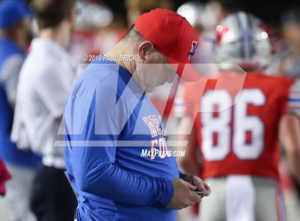 Thumbnail 3 in Westlake vs Del Valle photogallery.