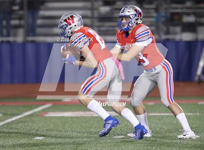 Thumbnail 2 in Westlake vs Del Valle photogallery.