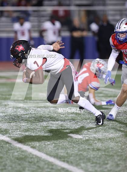 Thumbnail 1 in Westlake vs Del Valle photogallery.