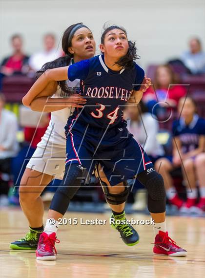 Thumbnail 1 in Roosevelt vs. Reagan photogallery.