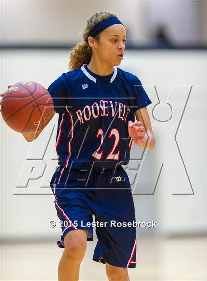 Thumbnail 1 in Roosevelt vs. Reagan photogallery.