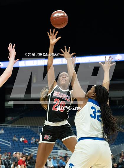 Thumbnail 2 in Duncanville vs Cypress Creek (UIL 6A Final) photogallery.