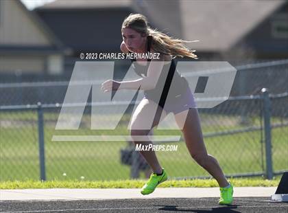 Thumbnail 1 in College Station Cougar Relays photogallery.