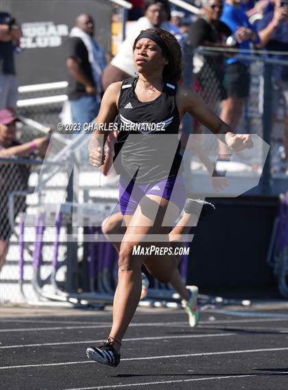 Thumbnail 1 in College Station Cougar Relays photogallery.