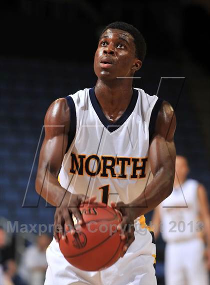 Thumbnail 2 in JW North vs. Redondo Union (CIF SoCal Regional D2 Final) photogallery.