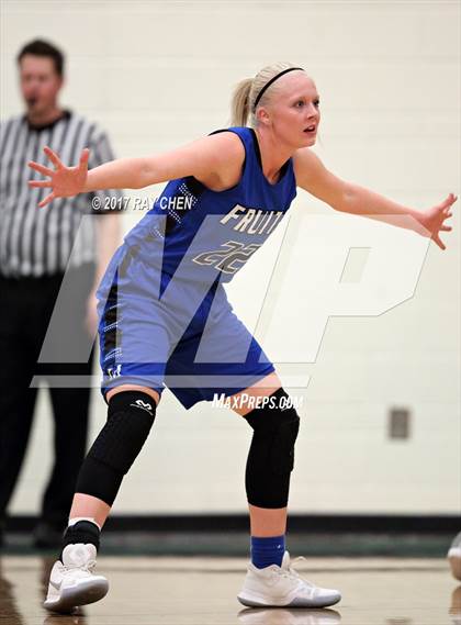 Thumbnail 2 in Fruita Monument vs. Dakota Ridge (Castle View/ThunderRidge Tip-Off Tourney) photogallery.