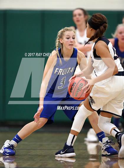 Thumbnail 3 in Fruita Monument vs. Dakota Ridge (Castle View/ThunderRidge Tip-Off Tourney) photogallery.