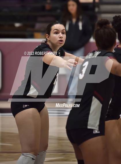 Thumbnail 2 in Liberty @ Hamilton (AIA 6A Semifinal) photogallery.