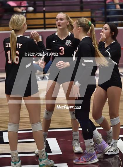 Thumbnail 2 in Liberty @ Hamilton (AIA 6A Semifinal) photogallery.