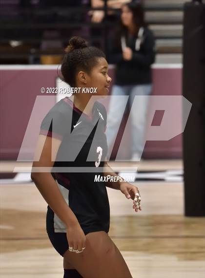 Thumbnail 2 in Liberty @ Hamilton (AIA 6A Semifinal) photogallery.