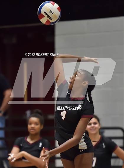 Thumbnail 2 in Liberty @ Hamilton (AIA 6A Semifinal) photogallery.