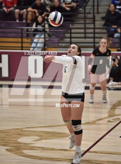 Thumbnail 2 in Liberty @ Hamilton (AIA 6A Semifinal) photogallery.
