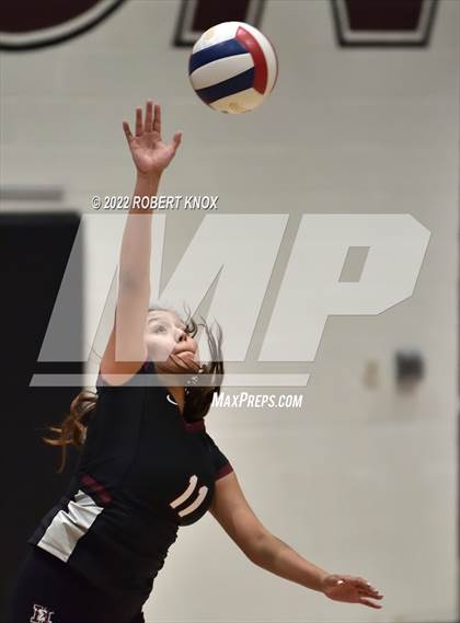 Thumbnail 2 in Liberty @ Hamilton (AIA 6A Semifinal) photogallery.