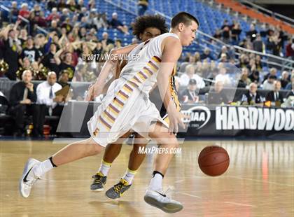 Thumbnail 2 in Inglemoor vs. Enumclaw (WIAA 4A First Round Playoff)  photogallery.