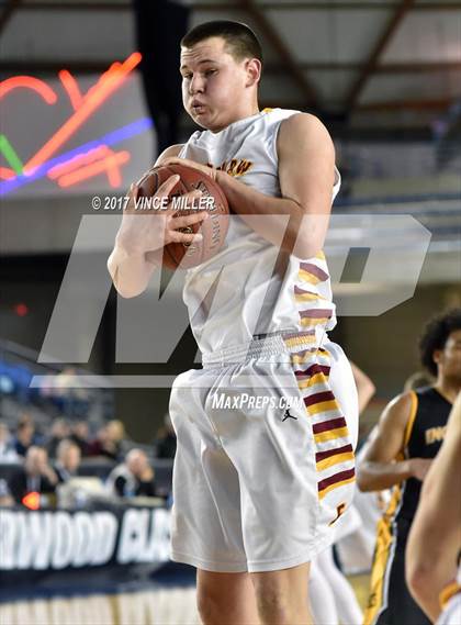 Thumbnail 3 in Inglemoor vs. Enumclaw (WIAA 4A First Round Playoff)  photogallery.