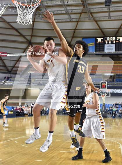 Thumbnail 2 in Inglemoor vs. Enumclaw (WIAA 4A First Round Playoff)  photogallery.