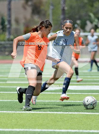 Thumbnail 2 in JSerra Catholic vs. Trabuco Hills (Summer League) photogallery.