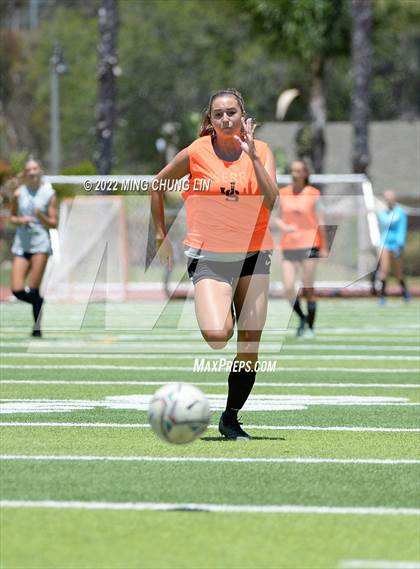 Thumbnail 2 in JSerra Catholic vs. Trabuco Hills (Summer League) photogallery.