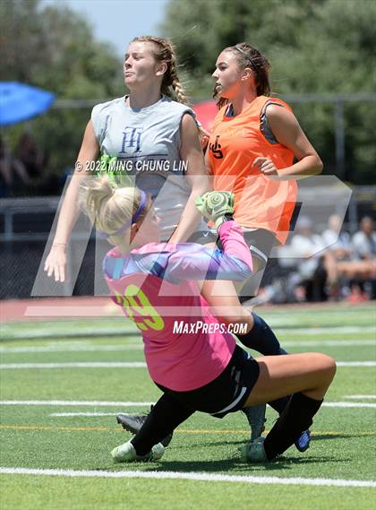 Thumbnail 2 in JSerra Catholic vs. Trabuco Hills (Summer League) photogallery.