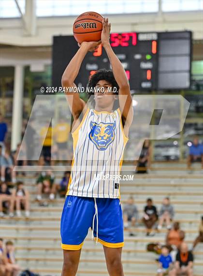 Thumbnail 1 in Ben Davis vs Greenfield Central (IBCA / IHSAA Showcase) photogallery.