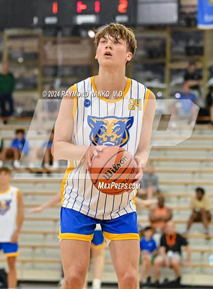 Thumbnail 3 in Ben Davis vs Greenfield Central (IBCA / IHSAA Showcase) photogallery.
