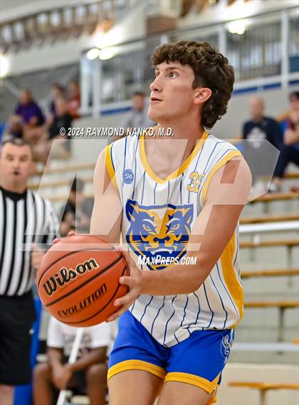 Thumbnail 2 in Ben Davis vs Greenfield Central (IBCA / IHSAA Showcase) photogallery.