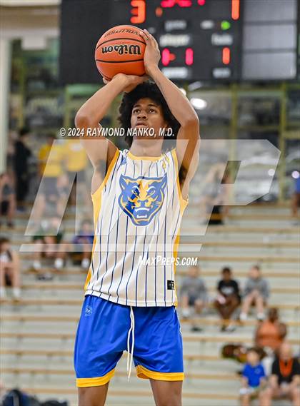 Thumbnail 2 in Ben Davis vs Greenfield Central (IBCA / IHSAA Showcase) photogallery.