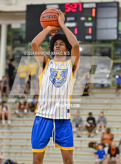 Thumbnail 3 in Ben Davis vs Greenfield Central (IBCA / IHSAA Showcase) photogallery.