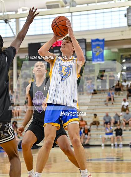 Thumbnail 3 in Ben Davis vs Greenfield Central (IBCA / IHSAA Showcase) photogallery.