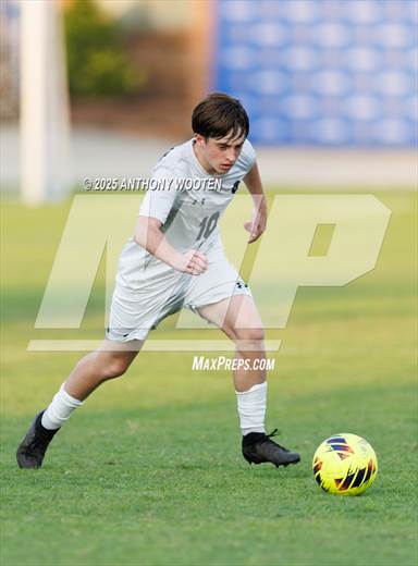 null - Photo 01