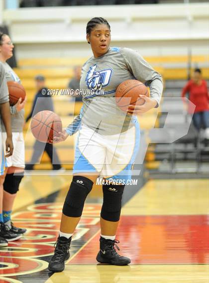 Thumbnail 2 in Los Osos vs. Lancaster (CIF-SS 3A Final) photogallery.